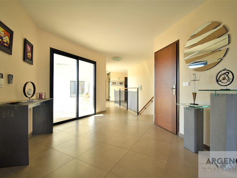 Villa Castelnau-le-Lez - 3 chambres - 216m²