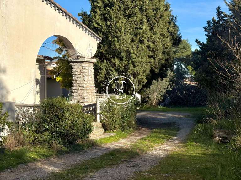 Villa Castelnau-le-Lez - 7 chambres - 214m²