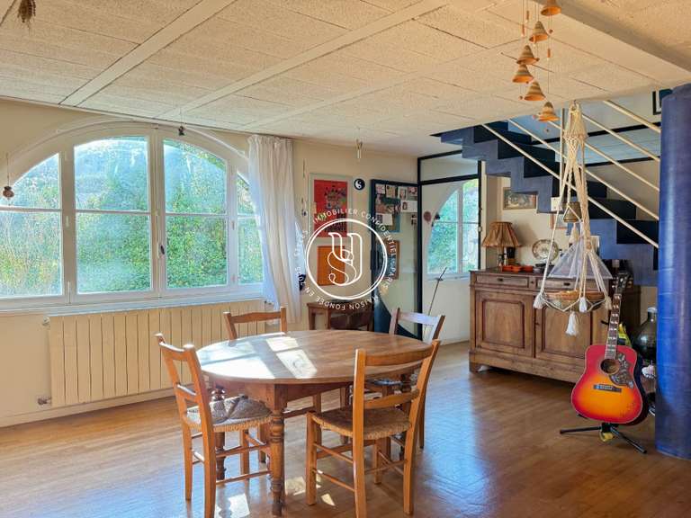 Villa Castelnau-le-Lez - 7 chambres - 214m²