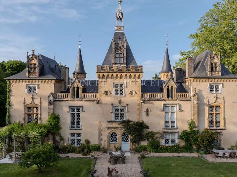 Château Castelnau-Magnoac - 10 chambres - 750m²