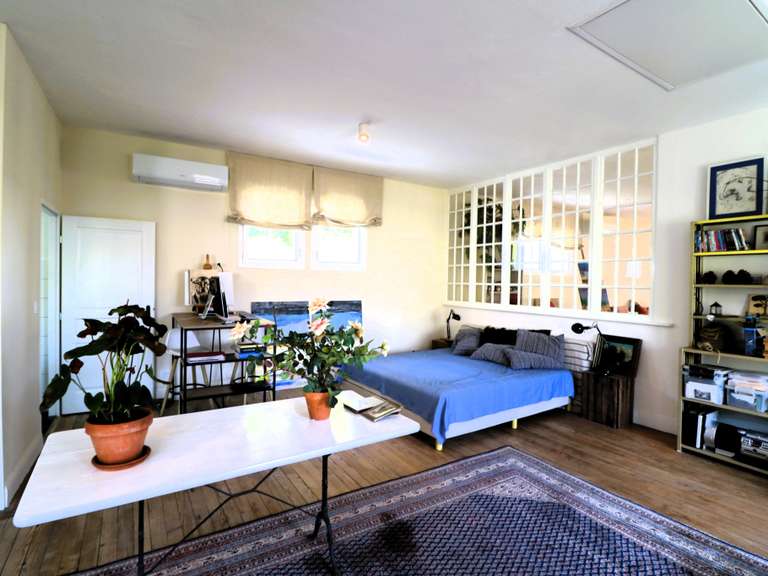 Maison Castelnau-Magnoac - 2 chambres - 238m²