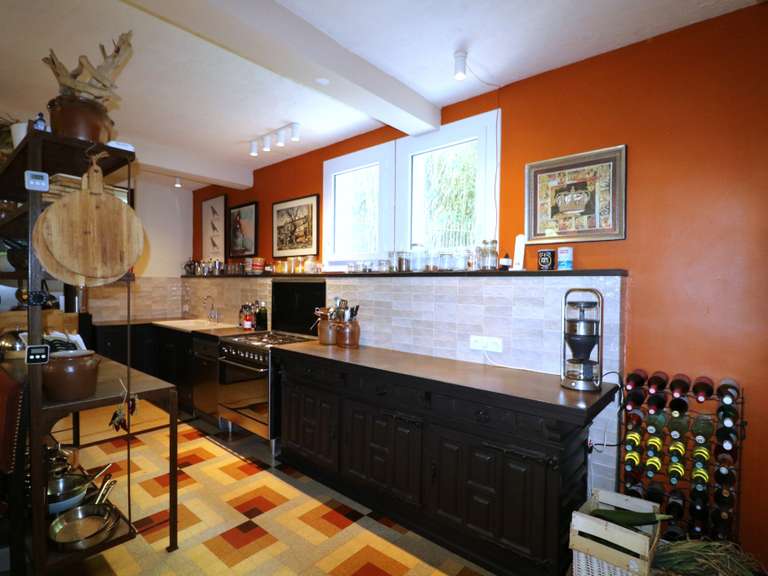Maison Castelnau-Magnoac - 2 chambres - 238m²