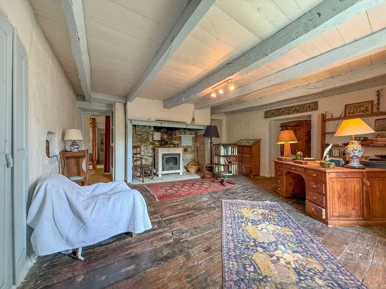 Bien atypique Castelnau-Montratier - 5 chambres - 319m²