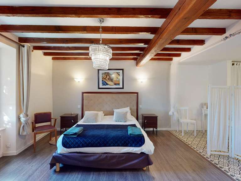 Bien atypique Castelnaudary - 12 chambres - 567m²