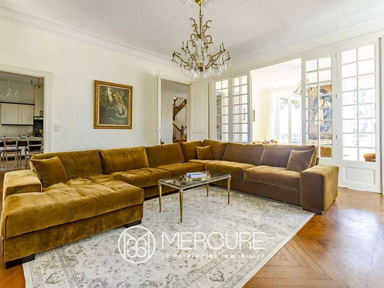 Castle Castelnaudary - 7 bedrooms - 340m²