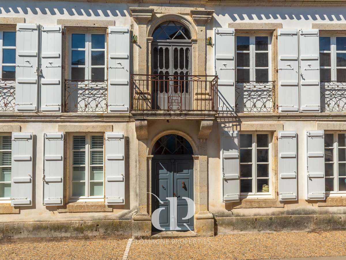 Maison Castelsagrat