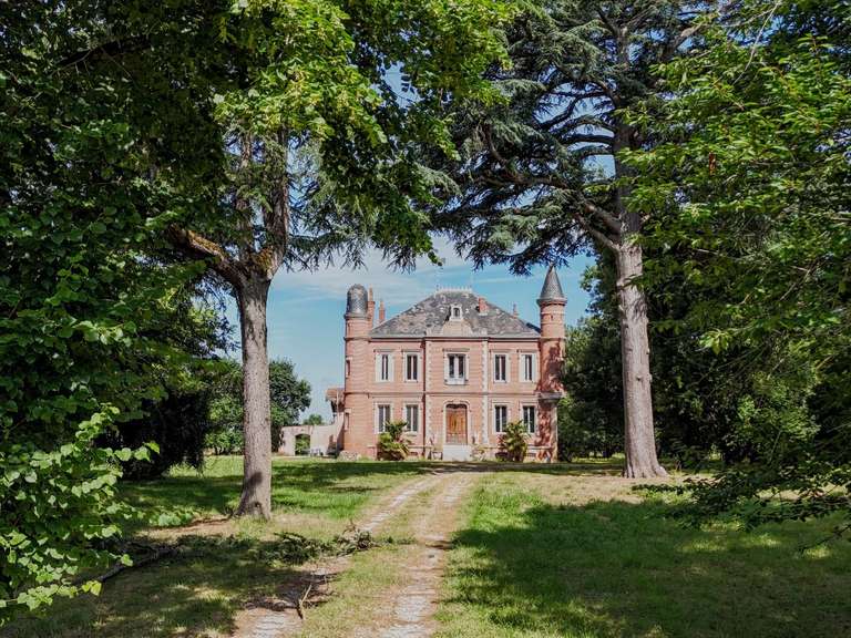 Manor Castelsarrasin - 5 bedrooms - 448m²