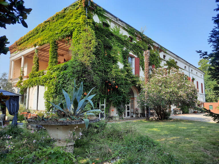 Vente Propriété Castelsarrasin - 8 chambres