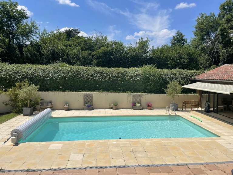 Maison Castéra-Verduzan - 4 chambres - 330m²