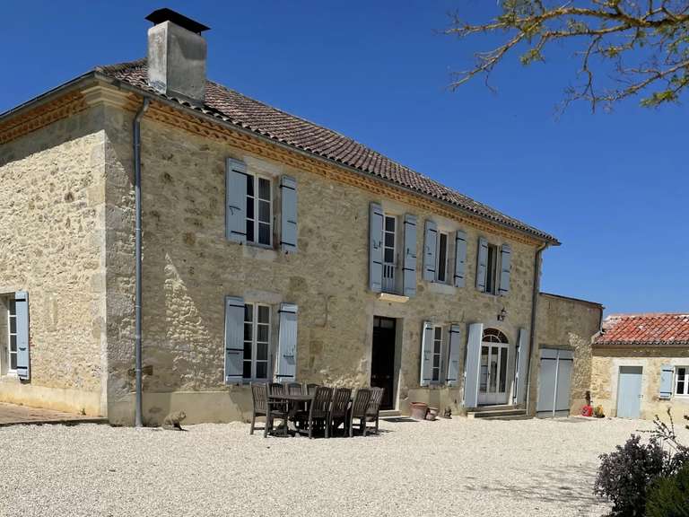 Maison Castéra-Verduzan - 4 chambres - 330m²