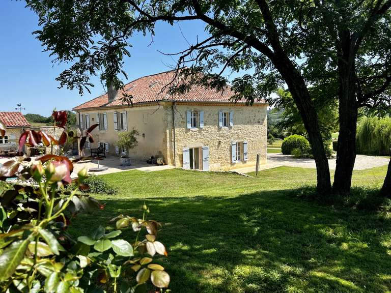 Maison Castéra-Verduzan - 4 chambres - 330m²