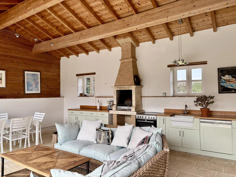 House Castéra-Verduzan - 4 bedrooms - 330m²