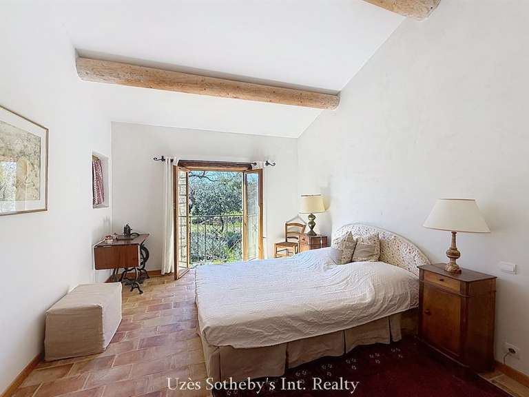 Maison Castillon-du-Gard - 4 chambres - 200m²