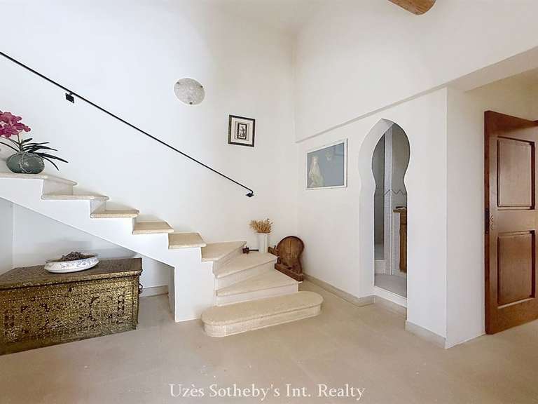 Maison Castillon-du-Gard - 4 chambres - 200m²