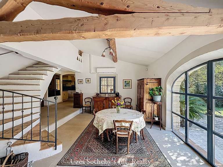 Maison Castillon-du-Gard - 4 chambres - 200m²