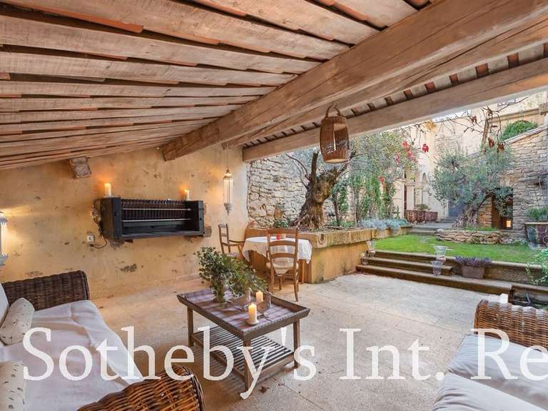 House Castillon-du-Gard - 5 bedrooms - 377m²