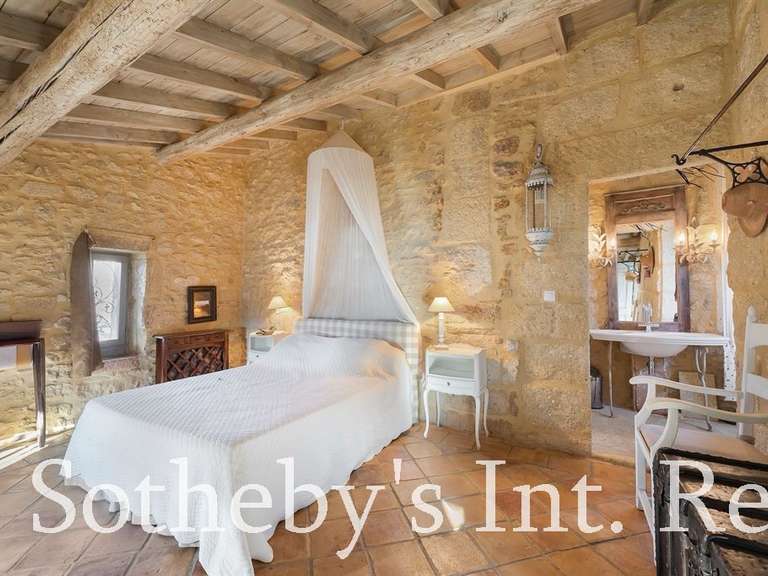 House Castillon-du-Gard - 5 bedrooms - 377m²
