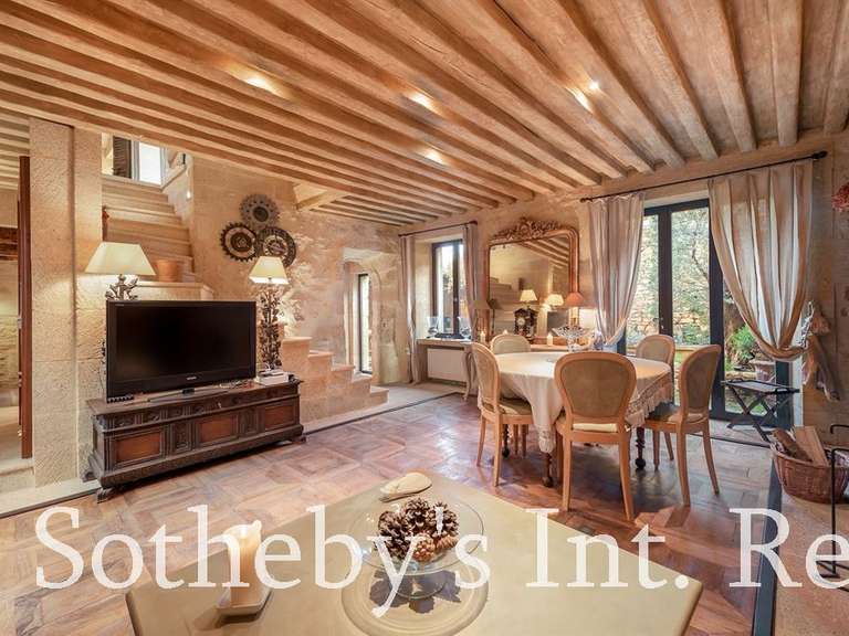 House Castillon-du-Gard - 5 bedrooms - 377m²
