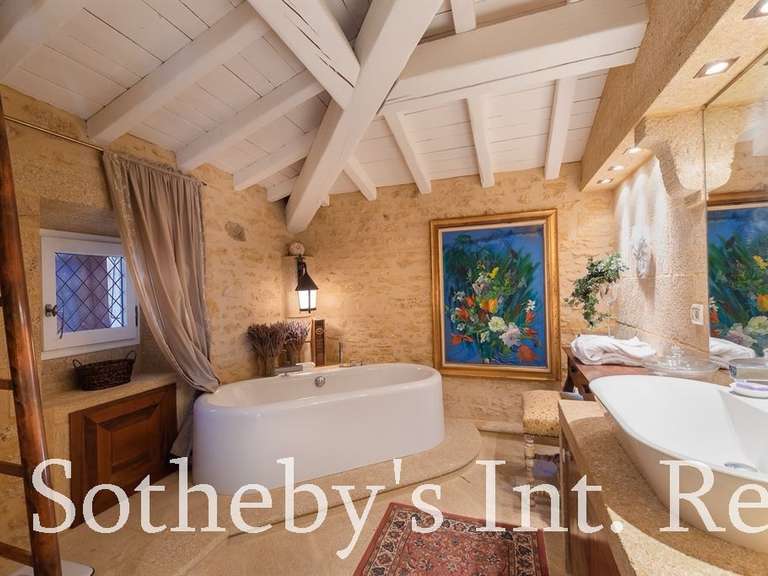House Castillon-du-Gard - 5 bedrooms - 377m²
