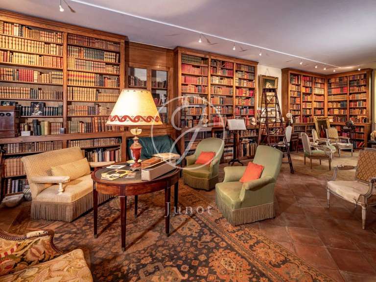 Château Castillon-la-Bataille - 8 chambres - 1749m²