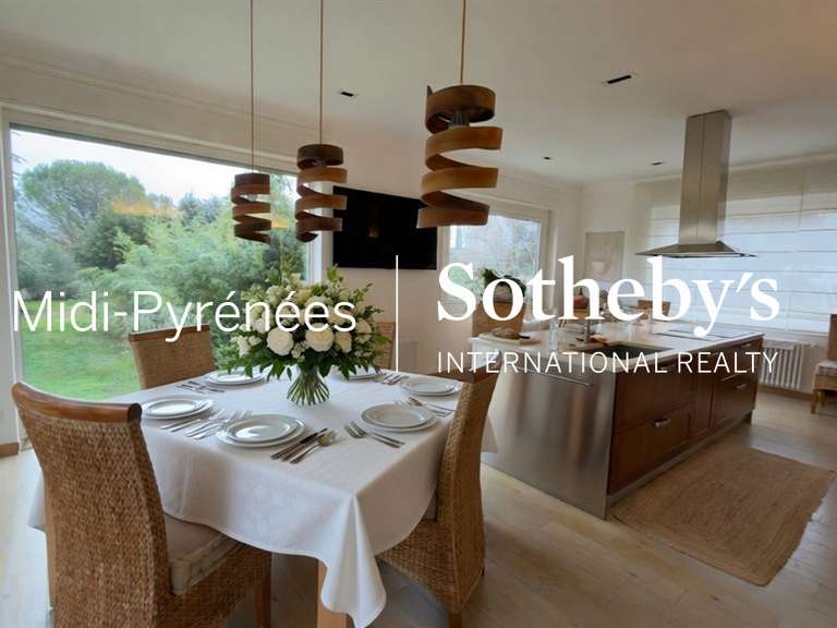 House Castres - 5 bedrooms - 385m²