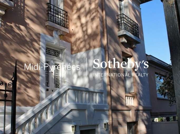 House Castres - 5 bedrooms - 385m²