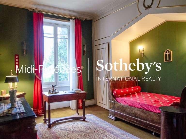 House Castres - 10 bedrooms - 500m²