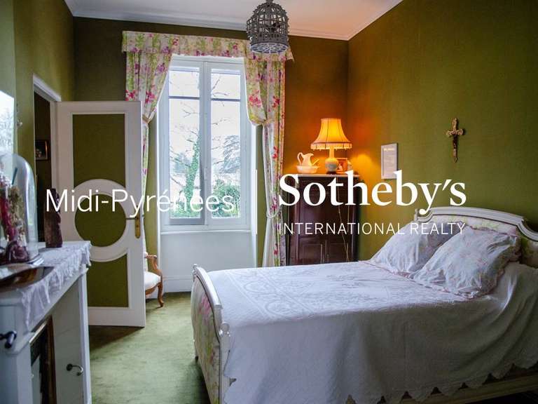 House Castres - 10 bedrooms - 500m²