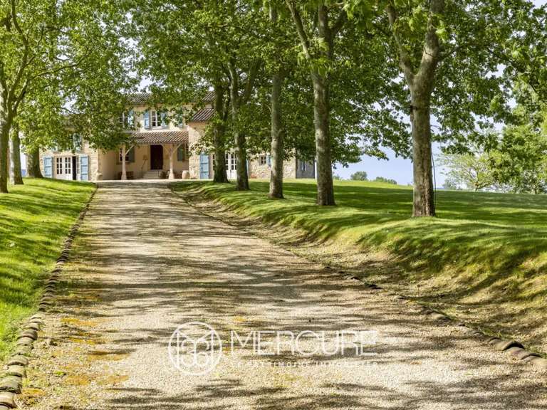 Propriété Castres - 3 chambres - 246m²