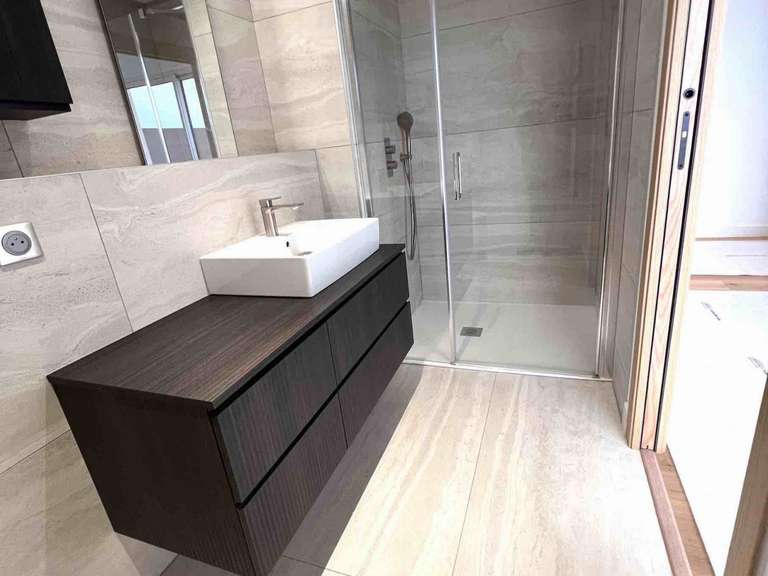 Appartement Castries - 3 chambres - 120m²