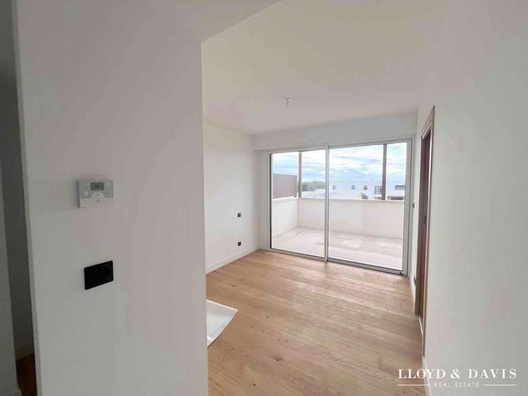 Appartement Castries - 3 chambres - 120m²
