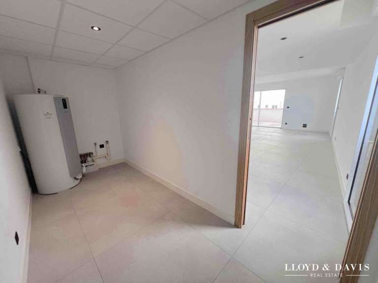 Appartement Castries - 3 chambres - 120m²