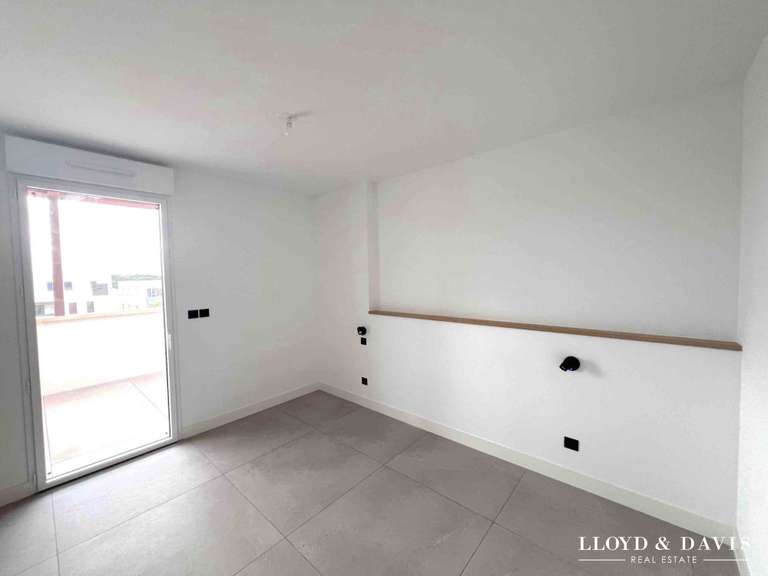 Appartement Castries - 3 chambres - 120m²