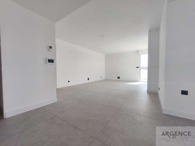 Appartement Castries - 2 chambres - 96m²