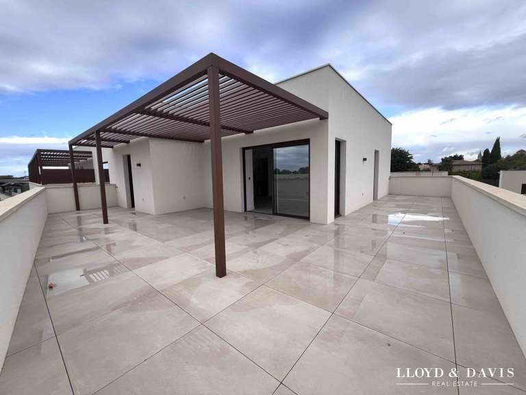 Appartement Castries - 2 chambres - 96m²
