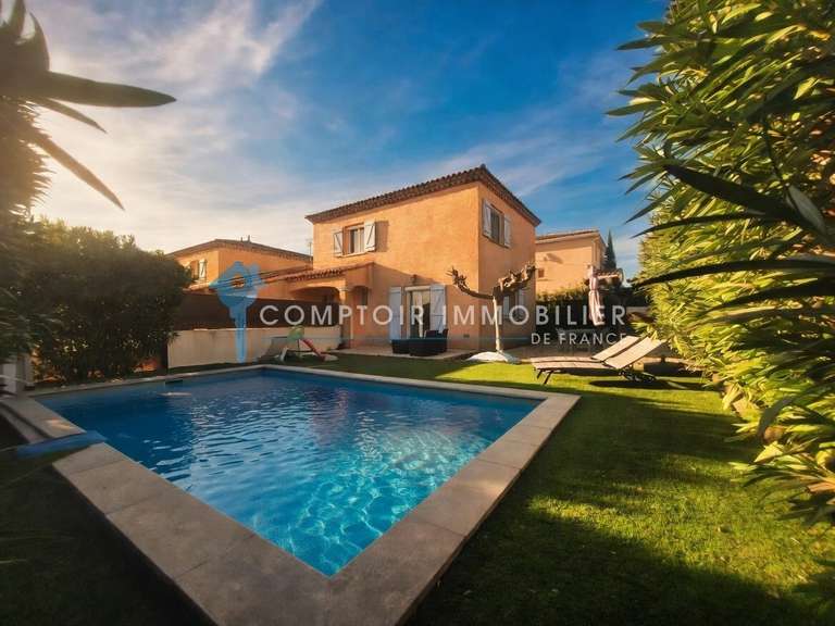 Maison Castries - 3 chambres - 104m²