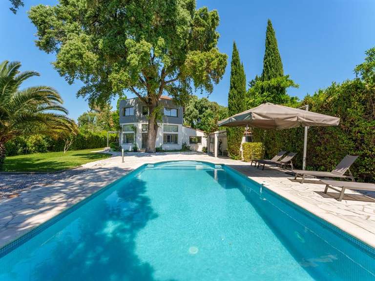 Maison Castries - 4 chambres - 209m²