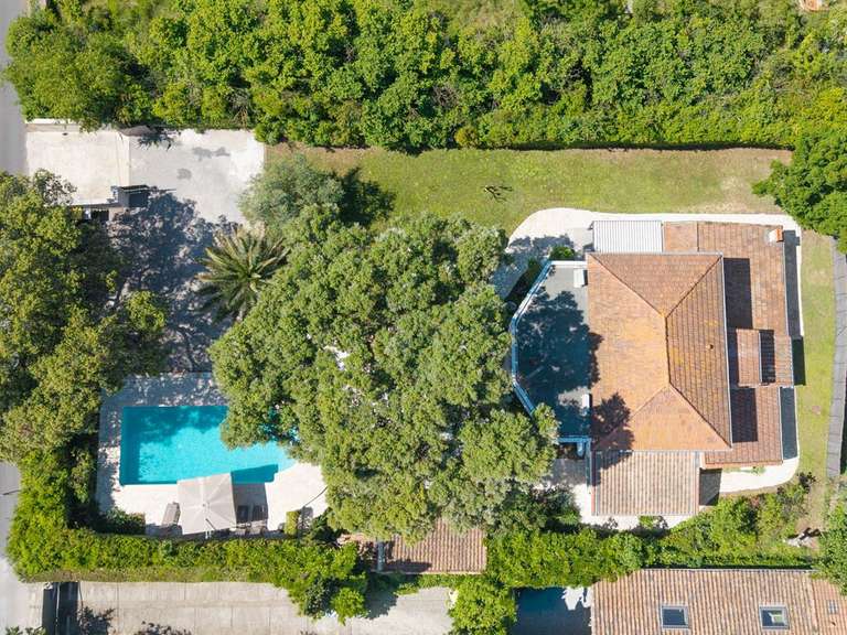 Maison Castries - 4 chambres - 209m²