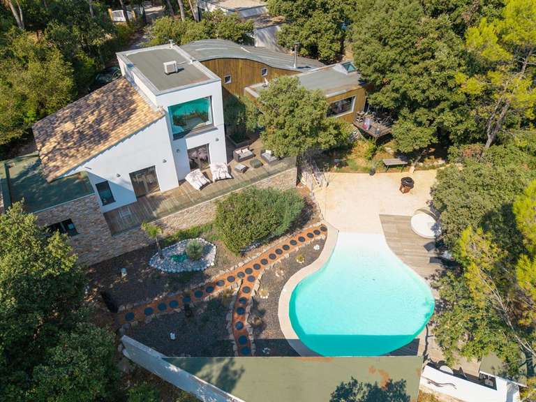 Maison Castries - 4 chambres - 260m²