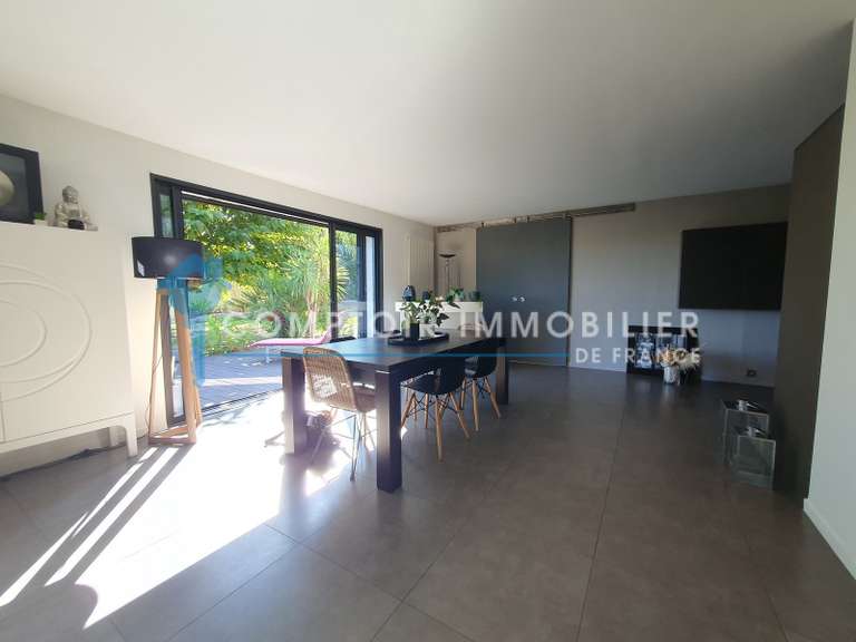 Villa Castries - 5 chambres - 193m²