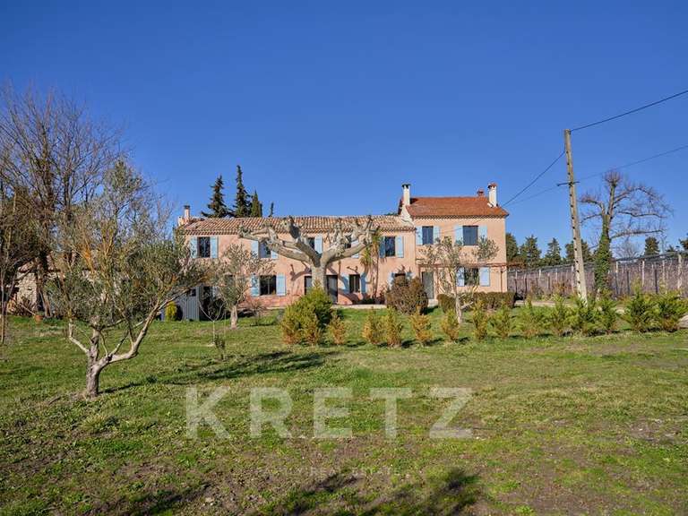 Maison Caumont-sur-Durance - 6 chambres - 380m²