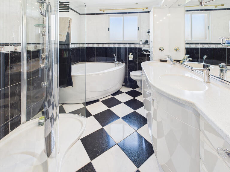 Property Caussade - 6 bedrooms - 252m²
