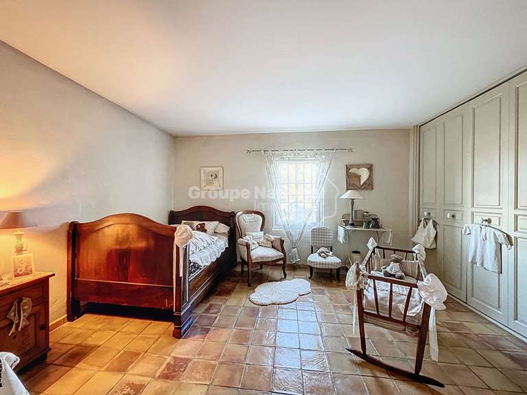 Maison Cavaillon - 6 chambres - 435m²