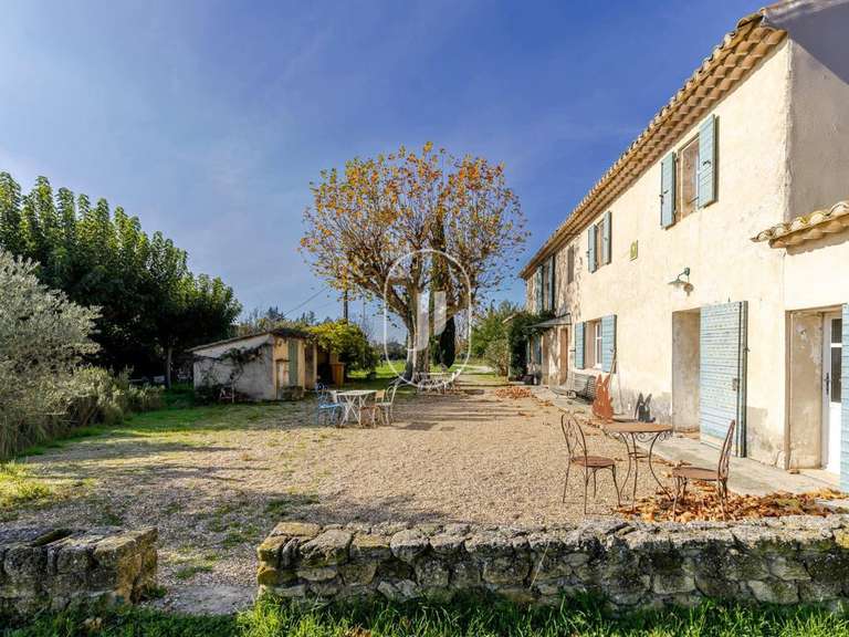 Maison Cavaillon - 9 chambres - 340m²