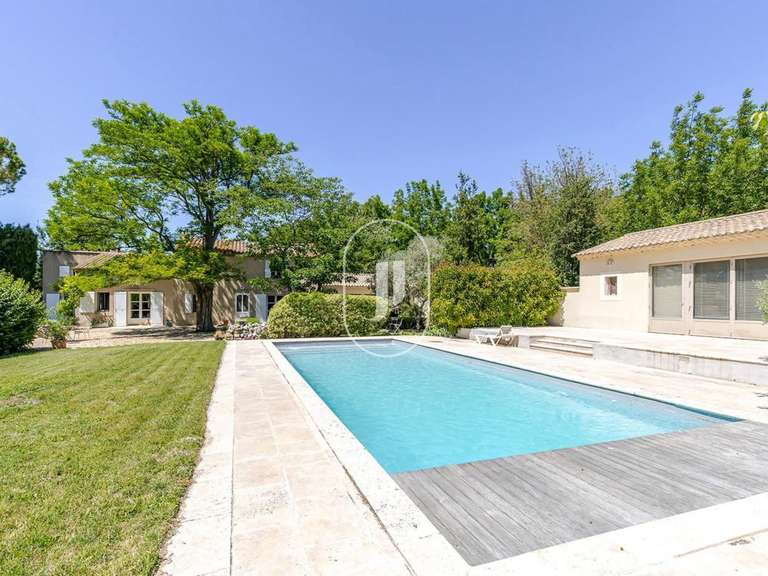 Maison Cavaillon - 3 chambres - 162m²