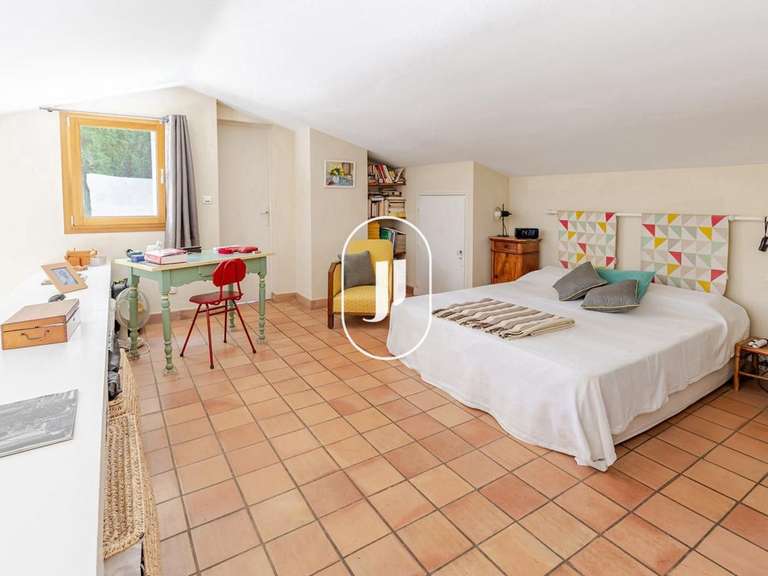 Maison Cavaillon - 3 chambres - 173m²