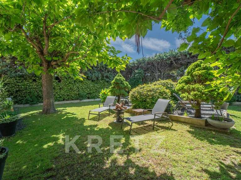Maison Cavaillon - 4 chambres - 220m²