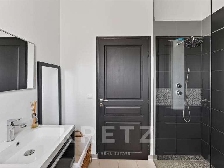 Maison Cavaillon - 4 chambres - 220m²