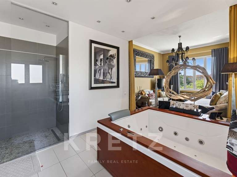 Maison Cavaillon - 4 chambres - 220m²