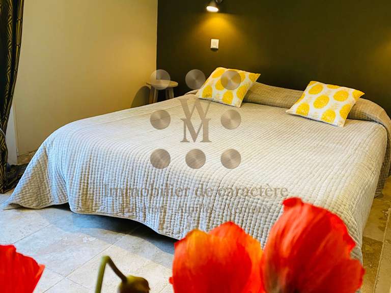 Maison Cavaillon - 7 chambres - 300m²